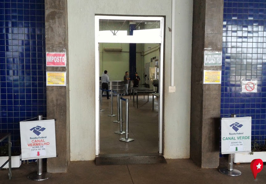 Canal verde e canal vermelho em Ciudad del Este