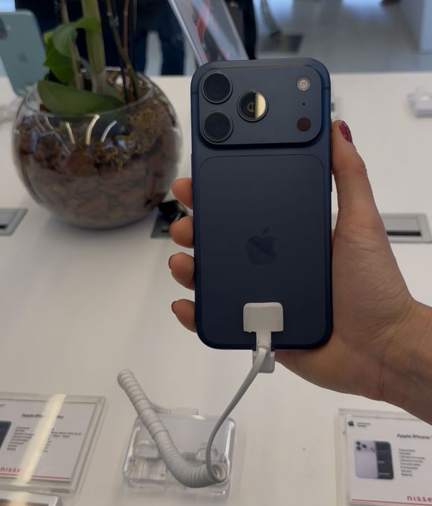 WhatsApp Image 2025-10-06 at 13.52.13